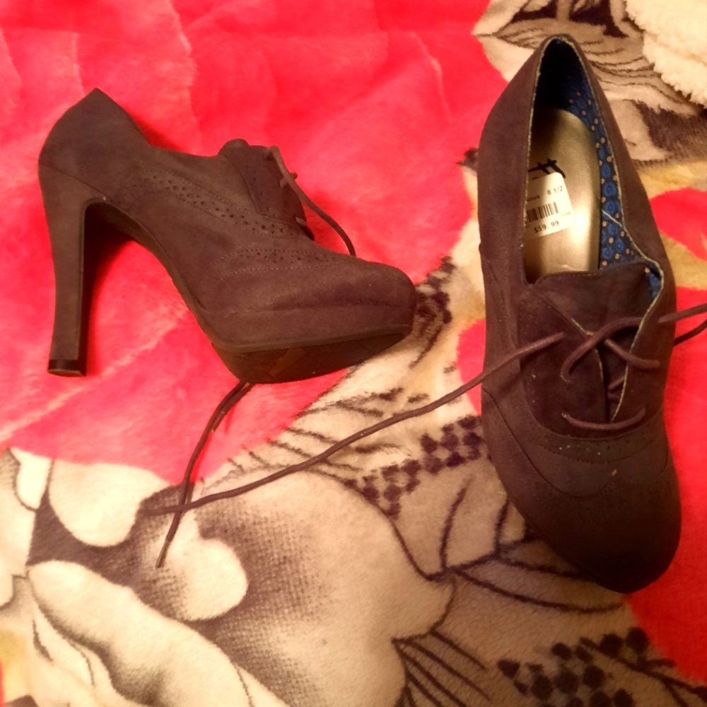 NWT SEXY SECRETARY HIGH HEELS Gray size 8.5